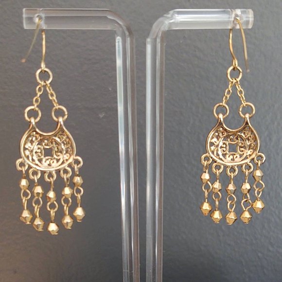 Gold scroll earrings with dangles - Picture 5 of 9